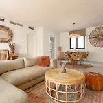 The Boho Banus Apartment, Marbella